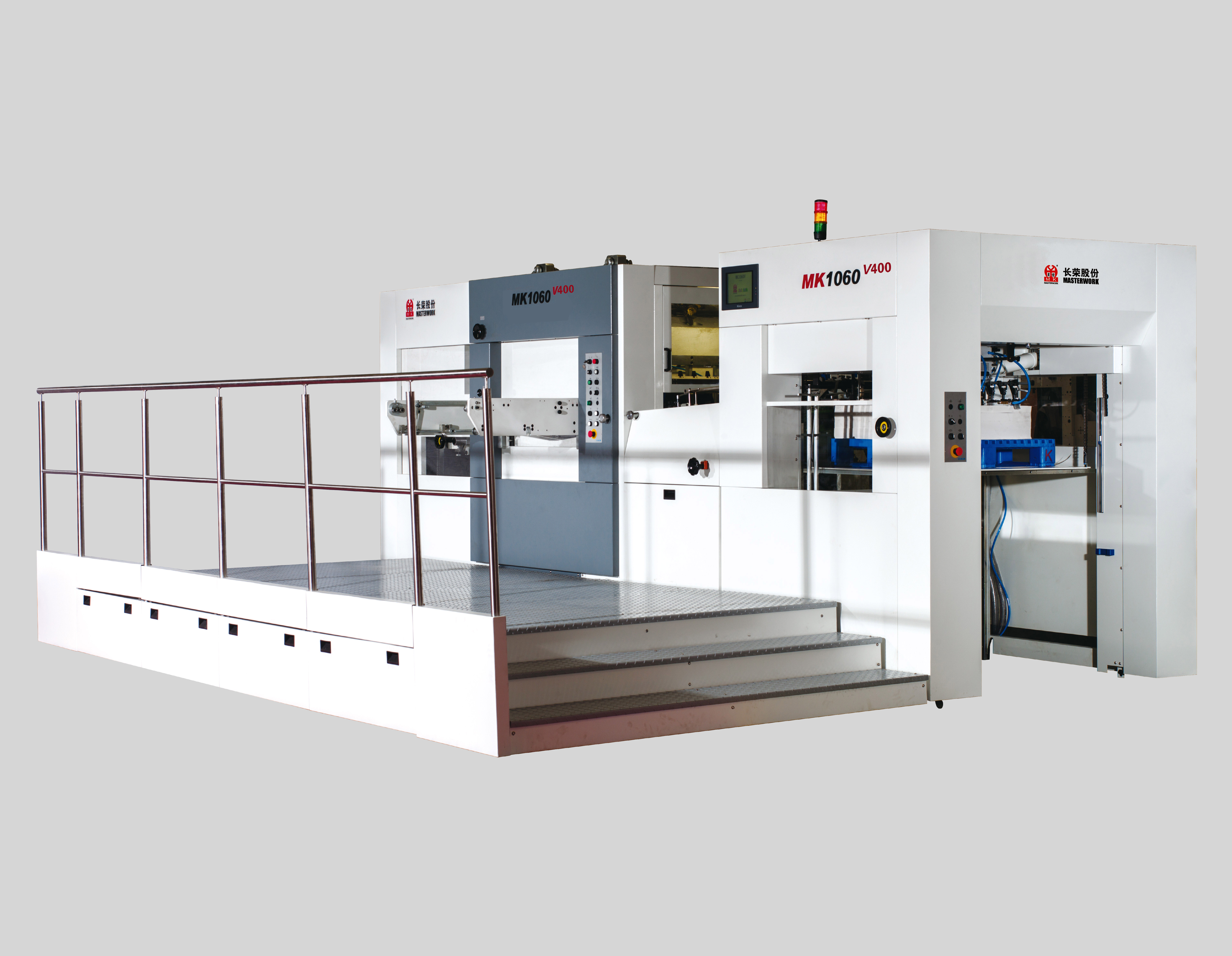 MK1060V400深壓紋模切機(jī)
技術(shù)描述：深壓紋技術(shù)
最大400噸壓力，特殊加長(zhǎng)合壓時(shí)間，以適應(yīng)各種復(fù)雜滿版的壓紋要求。適用解決高檔禮盒-細(xì)花紋的深壓紋技術(shù)難題。