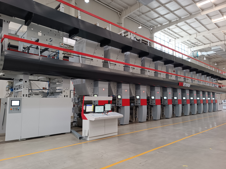 MK R100F  12色組塑料凹印機(jī)
最高速度400m/min，最薄PET膜12μm